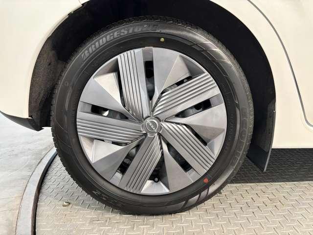 ノート 1.2 X FOUR 4WD ワンオーナー 9インチ純正ナビ アラウン(18枚目)