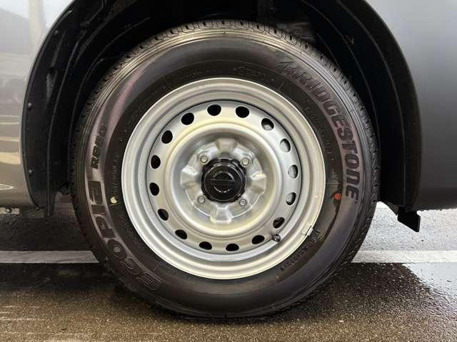 ＮＶ２００バネットバン １．６　ＤＸ　登録済未使用車　オーディオレス車（18枚目）