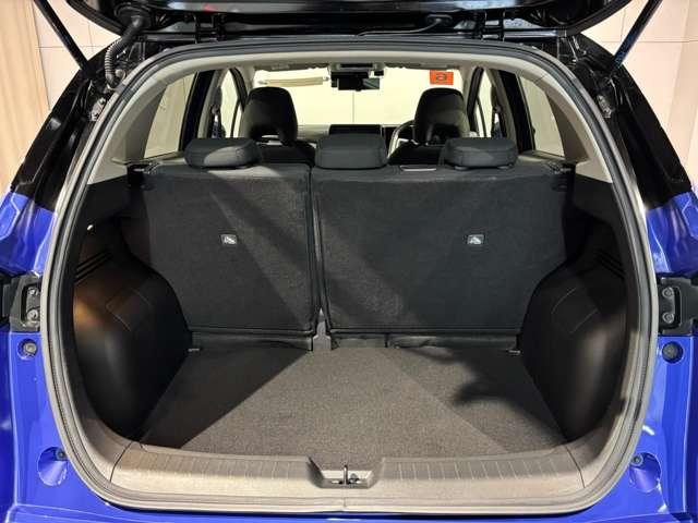 ノート １．２　Ｘ　当社試乗車　９インチ純正ナビ（10枚目）