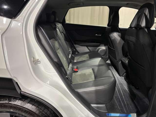 アリア B6 e-4ORCE 4WD 当社試乗車 プロパイロット2.0(9枚目)