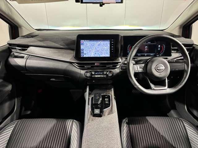 オーラ 1.2 G FOUR レザーエディション 4WD 当社試乗車 9インチ純正メモリーナビ(3枚目)