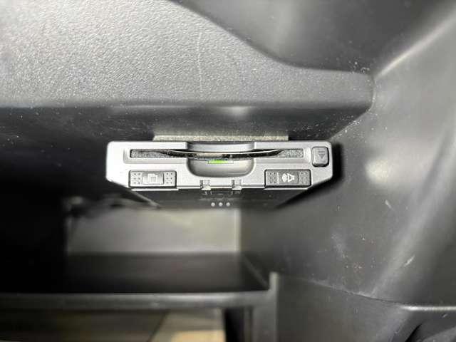 ノート 1.2 e-POWER メダリスト ワンオーナー 純正メモリーナビ(16枚目)