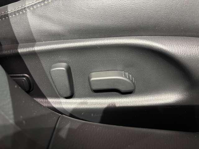 フーガハイブリッド ３．５　メーカーナビ　アラウンドビューモニター（14枚目）