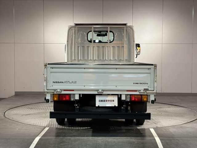 アトラストラック ２．０　スーパーロー　５ＭＴ　純正ラジオ　社外ドラレコ（7枚目）