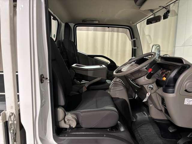 アトラストラック ２．０　スーパーロー　５ＭＴ　純正ラジオ　社外ドラレコ（8枚目）