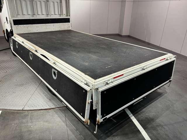 アトラストラック ２．０　スーパーロー　５ＭＴ　純正ラジオ　社外ドラレコ（10枚目）