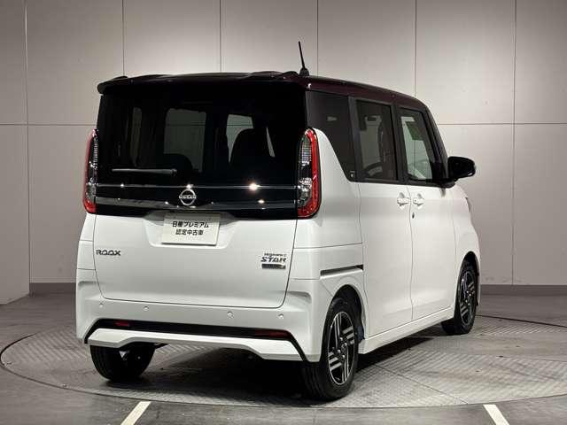 ルークス ６６０　ハイウェイスターＸ　当社試乗車　９インチ純正メモリーナビ（2枚目）