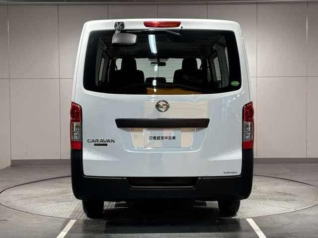 ＮＶ３５０キャラバンバン ２．５　ＤＸ　ロングボディ　ディーゼルターボ　４ＷＤ　純正ラジオ　衝突軽減ブレーキ　ＶＤＣ（7枚目）
