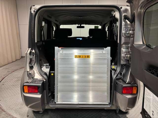 キューブ １．５　１５Ｘ　チェアキャブ　スロープタイプ　ベンチシートタイプ　ワンオーナー　純正メモリーナビ（8枚目）