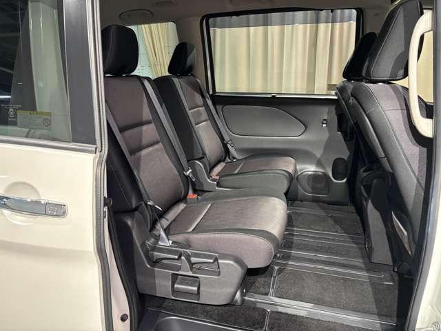 �Q��ڂ��A�R��ڂ��G���肪��Ƃ肽���Ղ�ł���V�[�g�����L�������ɁA�N�b�V�����Ɍ��݂�����̂ŁA���������K�ȍ���S�n�ł��I