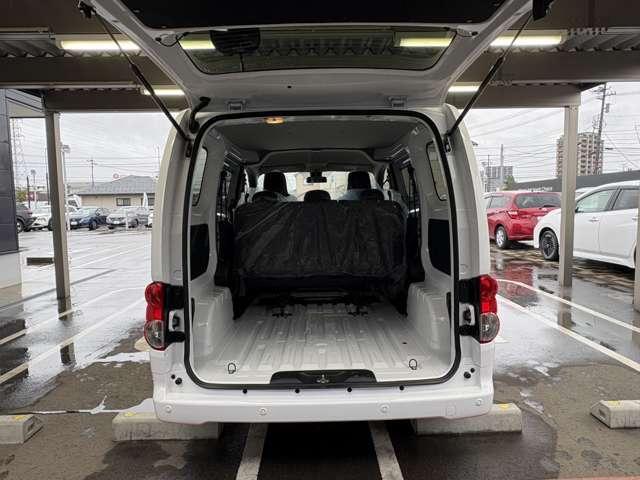 �׎��X�y�[�X�ł���