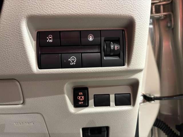 �Б��d���X���C�h�h�A�Ȃ̂ŉ^�]����������Ԃ��������Ƃ��Ă��֗��ł���