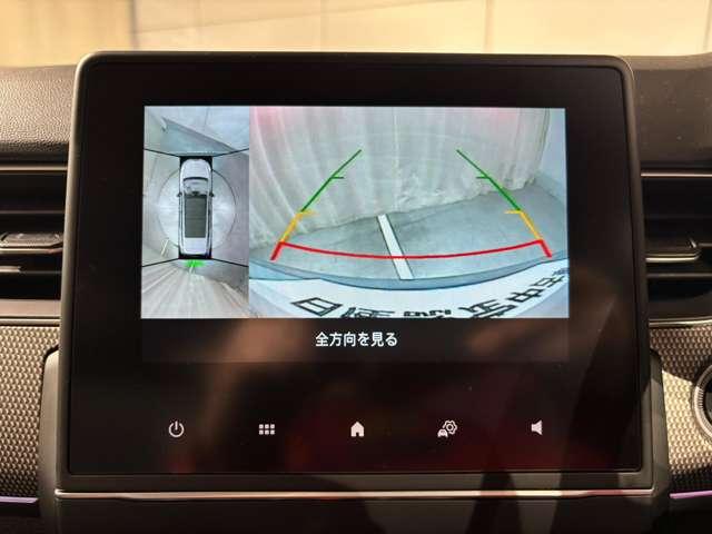 �S���̓J�����͐^�ォ�猩���낵���l�ɎԂ̎��͂�\�����邱�ƂŁA���Ԏ��̈��S���Ɨ��֐������߂܂��B