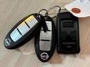 インテリジェントキーです☆ポケットやバックの中に入れておくだけで、ドアの開閉はもちろん、エンジンの始動もできます♪
