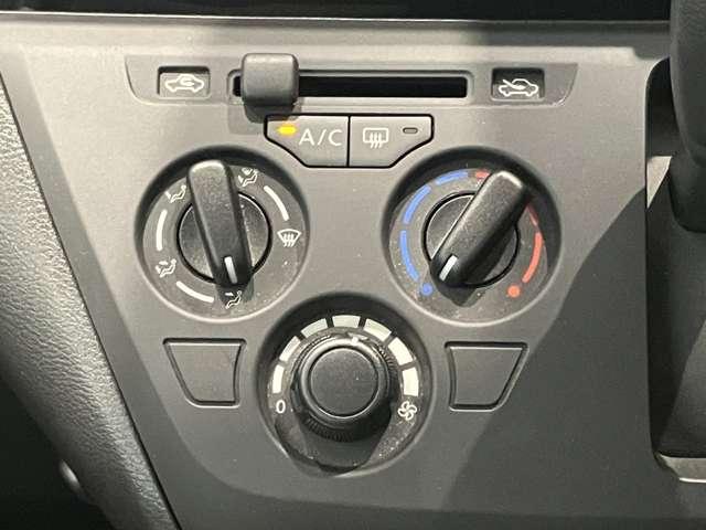デイズ ６６０　Ｓ　バックカメラ　ドラレコ　メモリーナビゲーシ　運転席エアバッグ　１オーナ　Ｂカメラ　助手席エアバッグ　ドライブレコーダー　ナビ　キーレスエントリーシステム　記録簿有り　エアコン　ＰＷ　ＰＳ　ＡＢＳ　メモリーナビゲーション　サポカー（8枚目）