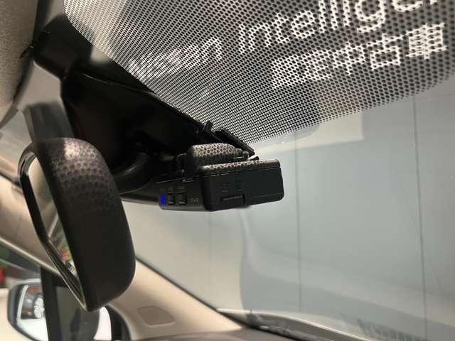 デイズ ６６０　Ｓ　バックカメラ　ドラレコ　メモリーナビゲーシ　運転席エアバッグ　１オーナ　Ｂカメラ　助手席エアバッグ　ドライブレコーダー　ナビ　キーレスエントリーシステム　記録簿有り　エアコン　ＰＷ　ＰＳ　ＡＢＳ　メモリーナビゲーション　サポカー（11枚目）