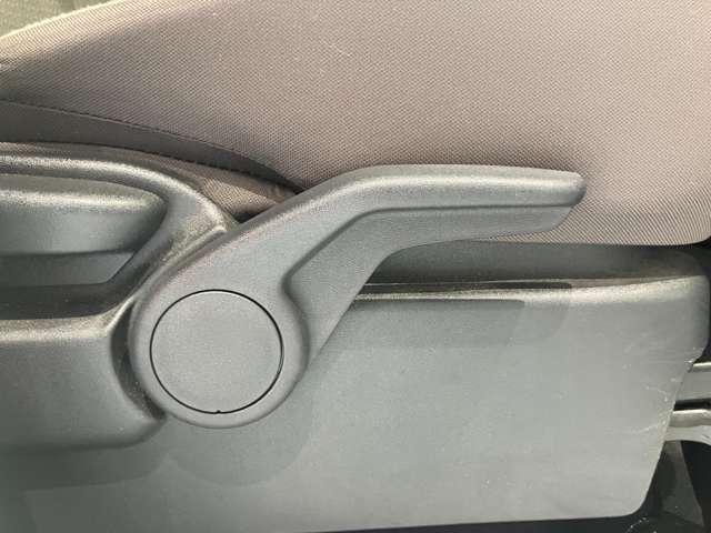 デイズ ６６０　Ｓ　バックカメラ　ドラレコ　メモリーナビゲーシ　運転席エアバッグ　１オーナ　Ｂカメラ　助手席エアバッグ　ドライブレコーダー　ナビ　キーレスエントリーシステム　記録簿有り　エアコン　ＰＷ　ＰＳ　ＡＢＳ　メモリーナビゲーション　サポカー（19枚目）