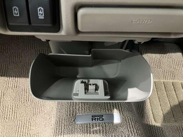 クリッパーリオ ６６０　Ｅ　ハイルーフ　元試乗車　バックカメラ　片側オートＳ　シート　パワースライドドア　衝突軽減　車線逸脱警報　バックカメラ　スマートキー　禁煙車　メモリーナビ　アイドリングストップ（15枚目）