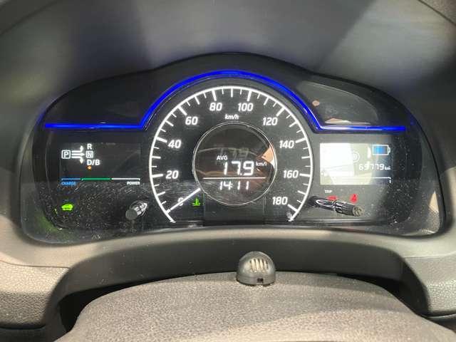 ノート 1.2 e-POWER X アラウンドビューモニター ETC ドラレコ 360°カメラ 記録簿付 Rカメラ 運転席助手席エアバック レーンキープ AUTOエアコン 1オーナー ナビTV サイドカメラ 運転席エアバッグ キーレスエントリー ドラレコ ETC車載器 パワステ(4枚目)