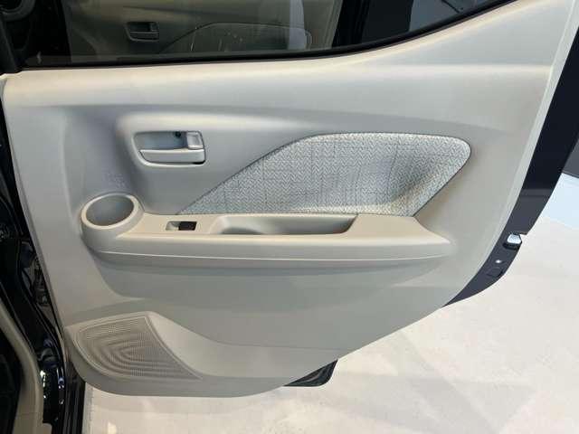 デイズ 660 S CDチューナー アイドリングストップ USB 運転席エアバッグ i-STOP 1オーナ 助手席エアバッグ 記録簿有り エアコン PW PS ABS サポカー(18枚目)