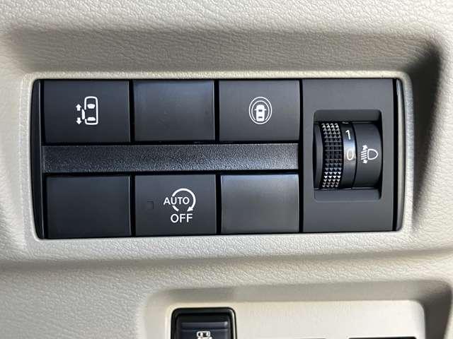 ルークス ６６０　Ｘ　元試乗車　片側オートＳ　ＥＴＣ　ドラレコ　アラモニ　前後衝突軽減ブレーキ　ワンオーナー車　禁煙　ＥＴＣ　スマートキー　定期点検記録簿　キーフリー　ドライブレコーダー　ｉ－ｓｔｏｐ　フルオートエアコン　パワーウインドウ　バックカメラ　エアバック（10枚目）