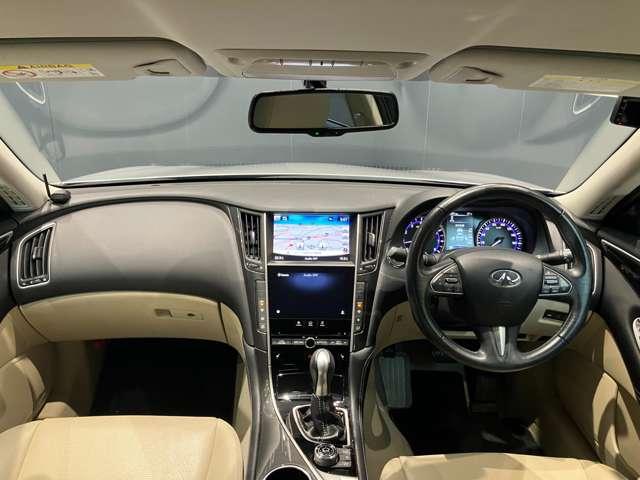 スカイライン ２．０　２００ＧＴ－ｔ　タイプＰ　ＬＥＤ　ＥＴＣ　ドラレコ　衝突軽減装置　ＨＤＤナビ　ドラレコ　ＬＥＤ　Ｂカメラ　スマートキー　黒革シート　オートクルーズコントロール　ＥＴＣ　ナビＴＶ　ＡＢＳ　アルミホイール　キーレス　オートエアコン　サイドモニター　ワンセグ（3枚目）