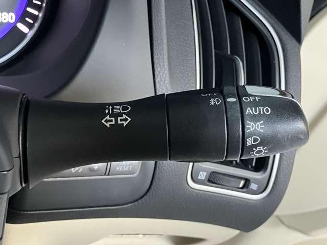 スカイライン ２．０　２００ＧＴ－ｔ　タイプＰ　ＬＥＤ　ＥＴＣ　ドラレコ　衝突軽減装置　ＨＤＤナビ　ドラレコ　ＬＥＤ　Ｂカメラ　スマートキー　黒革シート　オートクルーズコントロール　ＥＴＣ　ナビＴＶ　ＡＢＳ　アルミホイール　キーレス　オートエアコン　サイドモニター　ワンセグ（12枚目）