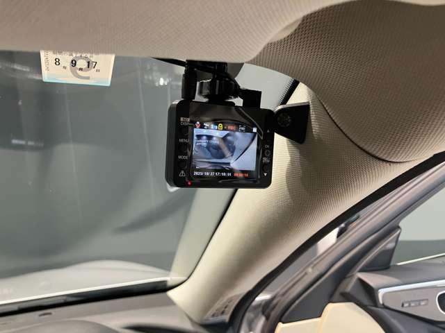 スカイライン ２．０　２００ＧＴ－ｔ　タイプＰ　ＬＥＤ　ＥＴＣ　ドラレコ　衝突軽減装置　ＨＤＤナビ　ドラレコ　ＬＥＤ　Ｂカメラ　スマートキー　黒革シート　オートクルーズコントロール　ＥＴＣ　ナビＴＶ　ＡＢＳ　アルミホイール　キーレス　オートエアコン　サイドモニター　ワンセグ（14枚目）