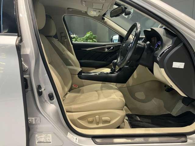 スカイライン ２．０　２００ＧＴ－ｔ　タイプＰ　ＬＥＤ　ＥＴＣ　ドラレコ　衝突軽減装置　ＨＤＤナビ　ドラレコ　ＬＥＤ　Ｂカメラ　スマートキー　黒革シート　オートクルーズコントロール　ＥＴＣ　ナビＴＶ　ＡＢＳ　アルミホイール　キーレス　オートエアコン　サイドモニター　ワンセグ（19枚目）