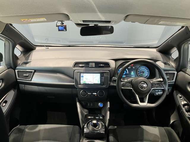 リーフ S LEDライト バックカメラ 社外メモリーナビ バックモニター ドラレコ LEDヘッドライト インテリジェントキー ETC クルコン ワンオーナー車 ワンセグ メモリーナビ メンテナンスノート パワーウィンドウ オートエアコン ABS キーフリー(3枚目)