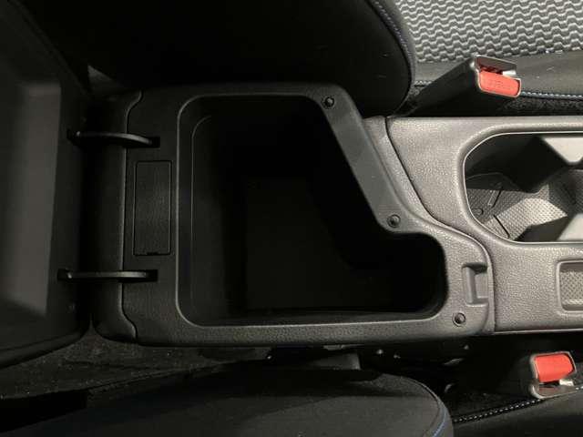 リーフ S LEDライト バックカメラ 社外メモリーナビ バックモニター ドラレコ LEDヘッドライト インテリジェントキー ETC クルコン ワンオーナー車 ワンセグ メモリーナビ メンテナンスノート パワーウィンドウ オートエアコン ABS キーフリー(18枚目)