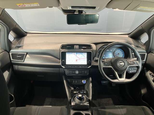 リーフ ｅ＋　Ｘ　アラビュー　プロパイロット　ＥＴＣ　ドラレコ　ワンオ－ナ－車　ＬＥＤライト　アダプティブクルーズコントロール　ドラレコ　ＥＴＣ　インテリキー　バックカメラ　点検記録簿　メモリーナビ　オートエアコン　Ｗエアバック　ＡＷ　ナビＴＶ　キーフリー　ＡＢＳ（3枚目）