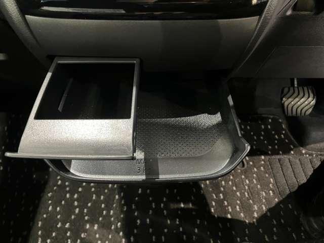 ルークス 660 ハイウェイスターX 元試乗車 アラビュー 片側オートS アイスト 衝突被害軽減ブレ-キ 助手席側オートスライドドア マルチビューカメラ 禁煙 LED スマートキー パワーウィンドウ ワンオーナー ナビTV バックカメラ 記録簿 パワステ オートエアコン(16枚目)