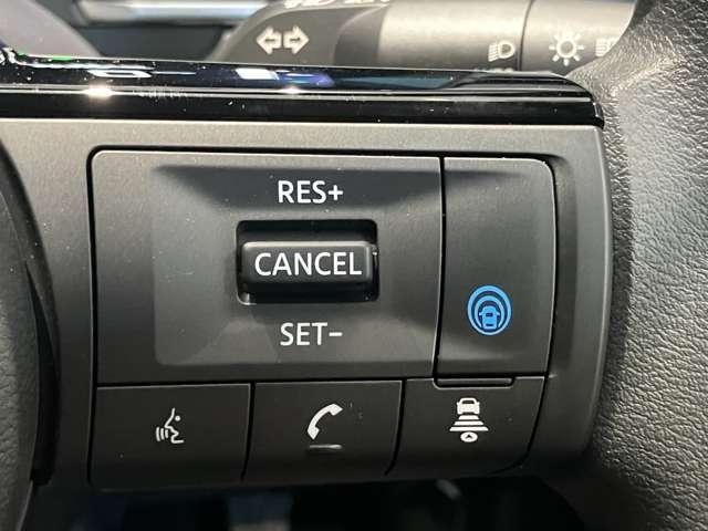 ノート 1.2 X 元試乗車 プロパイロット アラビュー ETC リアカメラ 衝突被害軽減ブレ-キ 全方位カメラ ETC付 禁煙車 レーダークルーズ レーンアシスト インテリジェントキー ワンオーナー ドラレコ 整備記録簿 ワンセグTV TVナビ サイドカメラ(10枚目)