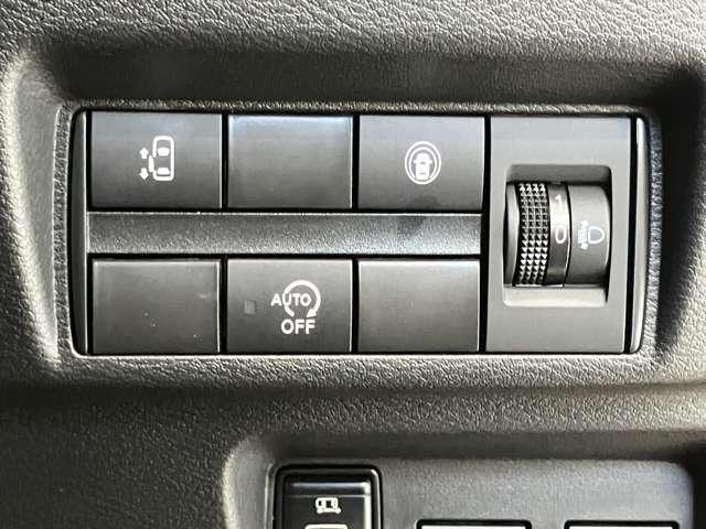 ルークス 660 ハイウェイスターX 元サービス代車 アラビュー 片側オートS アイスト 衝突被害軽減ブレ-キ 助手席側オートスライドドア マルチビューカメラ 車線逸脱警報装置 禁煙 LED スマートキー パワーウィンドウ ワンオーナー ナビTV バックカメラ 記録簿 パワステ(10枚目)