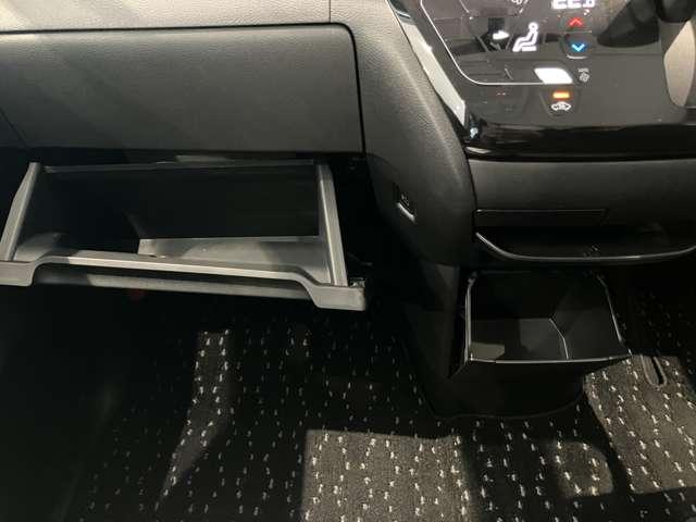 ルークス 660 ハイウェイスターGターボ 元サービス代車 片側オートS アラビュー 助手席エアバッグ アイドリングストップ機能 インテリキ- 1オーナー レーンキープ 禁煙車 LEDヘッドランプ 点検記録簿 バックモニター キーフリー ABS パワーステアリング ナビTV ワンセグ(17枚目)