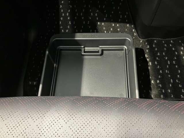 ルークス 660 ハイウェイスターGターボ 元サービス代車 片側オートS アラビュー 助手席エアバッグ アイドリングストップ機能 インテリキ- 1オーナー レーンキープ 禁煙車 LEDヘッドランプ 点検記録簿 バックモニター キーフリー ABS パワーステアリング ナビTV ワンセグ(20枚目)