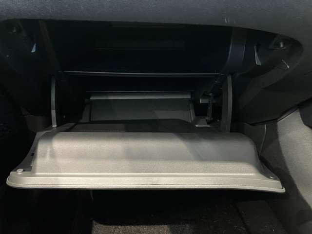 オーラ 1.2 G LEDライト アラビュー プロパイロット 自動(被害軽減)ブレーキ LED LKA サイドカメラ ETC アルミホイール インテリジェントキー パワーウィンドウ ワンオーナー フルオートエアコン キーレスエントリー メモリーナビ ナビTV(18枚目)