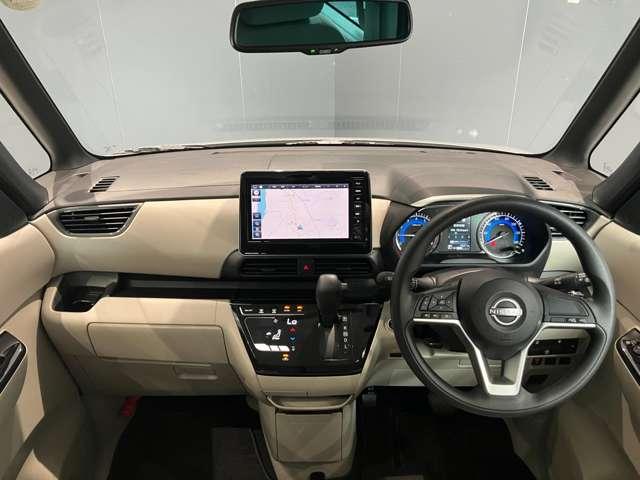 ルークス 660 X 元サービス代車 アラビュー 片側オートS アラモニ 前後衝突軽減ブレーキ ワンオーナー車 禁煙 スマートキー 定期点検記録簿 キーフリー i-stop フルオートエアコン パワーウインドウ バックカメラ Wエアバック メモリーナビ エアバック(4枚目)