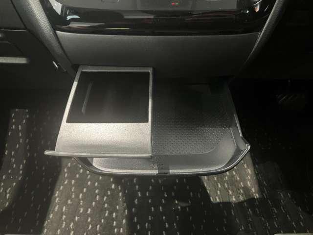 ルークス 660 ハイウェイスターX LEDライト アラビュー 片側オートS ETC アイスト 衝突被害軽減ブレ-キ 助手席側オートスライドドア マルチビューカメラ ETC LED スマートキー パワーウィンドウ ワンオーナー ナビTV バックカメラ 記録簿 パワステ オートエアコン(16枚目)