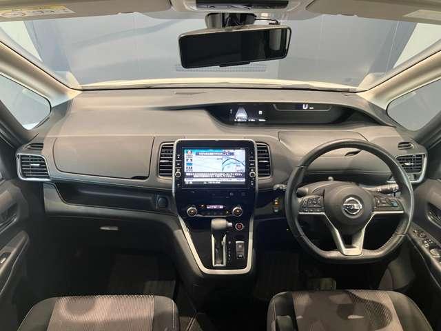 セレナ ２．０　ハイウェイスター　ＬＥＤ　両側オートＳ　アラビュー　後席モニター　スマートキー＆プッシュスタート　メモリーナビゲーション　１オーナー　ＬＥＤ　キーレス　ナビＴＶ　点検記録簿　ＥＴＣ車載器　ダブルエアバック　ワンセグテレビ　アルミホイル　ＡＢＳ　ドライブレコーダー（3枚目）