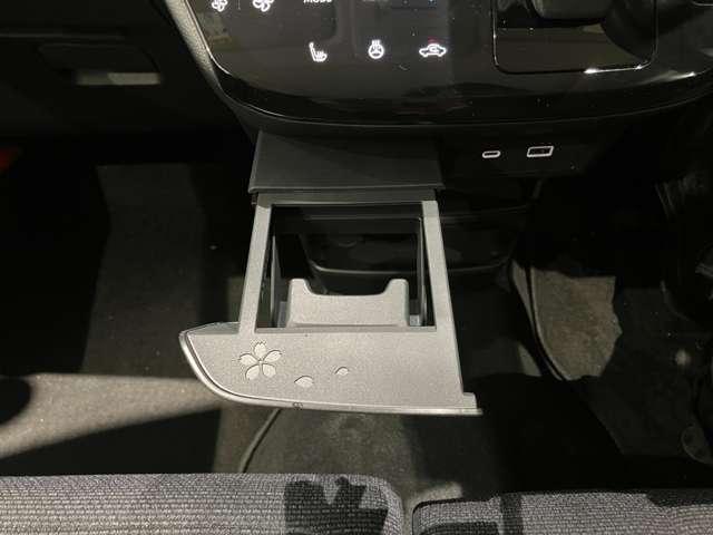 サクラ Ｇ　アラウンドビューモニター　プロパイロット　アラウンドビュ　ワンオーナ　踏み間違い防止アシスト　ＬＥＤヘッドランプ　スマートキー　オートエアコン　ＥＴＣ　バックカメラ　ドライブレコーダー　アダプティブクルーズコントロール　ＡＢＳ　ナビＴＶ（18枚目）