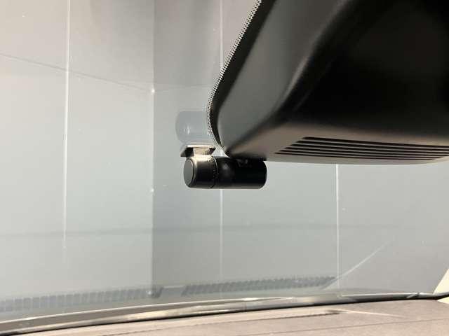 オーラ １．２　Ｇ　元試乗車　ＬＥＤ　アラビュー　ＥＴＣ　ドラレコ　自動（被害軽減）ブレーキ　試乗車アップ　ＬＥＤ　ＬＫＡ　サイドカメラ　ＥＴＣ　ドライブレコーダー　アルミホイール　禁煙　インテリジェントキー　パワーウィンドウ　ワンオーナー　フルオートエアコン　記録簿（15枚目）