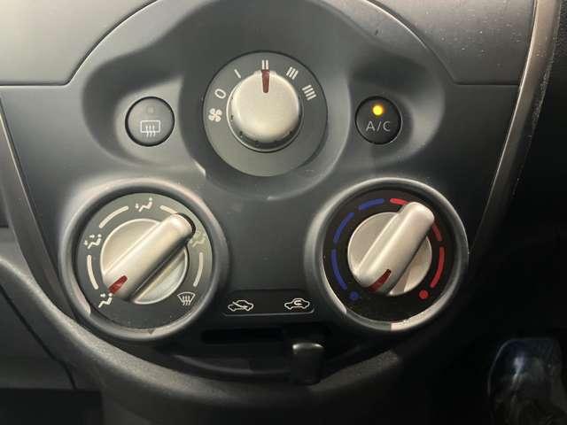 マーチ 1.2 S エマージェンシーブレーキ CDチューナー メンテナンスノート 衝突軽減ブレーキ レーンキープアシスト 1オーナ- 運転席助手席エアバック キーレス パワーウインド オートエアコン PS 運転席エアバッグ ABS(6枚目)