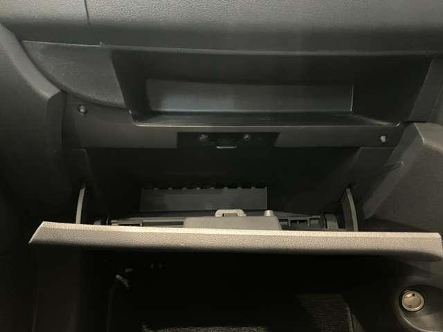 マーチ 1.2 S エマージェンシーブレーキ CDチューナー メンテナンスノート 衝突軽減ブレーキ レーンキープアシスト 1オーナ- 運転席助手席エアバック キーレス パワーウインド オートエアコン PS 運転席エアバッグ ABS(8枚目)