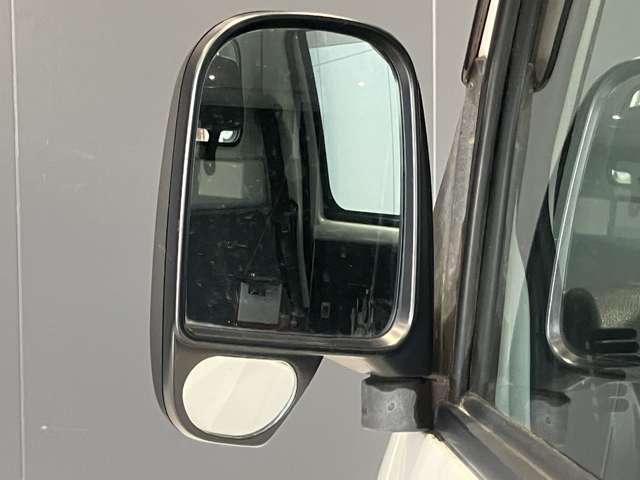 クリッパートラック ６６０　ＳＤ　４ＷＤ　ラジオチューナー　エアコン　パートタイム４ＷＤ　エアコン付　定期点検記録簿　エアバック　ＡＢＳ　１オーナー（17枚目）