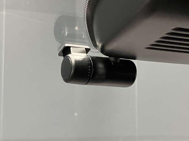 オーラ １．２　Ｇ　レザーエディション　元試乗車　ＬＥＤ　アラビュー　ＥＴＣ　ドラレコ　ワンオーナ　追突防止　本革　車線逸脱警報装置　禁煙車　ＬＥＤ　ドライブレコーダー　記録簿　バックモニター　ＥＴＣ　インテリジェントキー　メモリーナビゲーション　ＡＷ　キーレスエントリー　オートエアコン（15枚目）