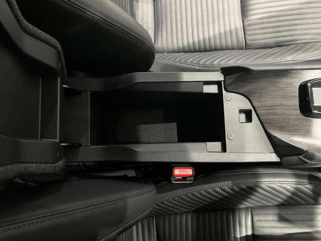 オーラ １．２　Ｇ　レザーエディション　元試乗車　ＬＥＤ　アラビュー　ＥＴＣ　ドラレコ　ワンオーナ　追突防止　本革　車線逸脱警報装置　禁煙車　ＬＥＤ　ドライブレコーダー　記録簿　バックモニター　ＥＴＣ　インテリジェントキー　メモリーナビゲーション　ＡＷ　キーレスエントリー　オートエアコン（18枚目）