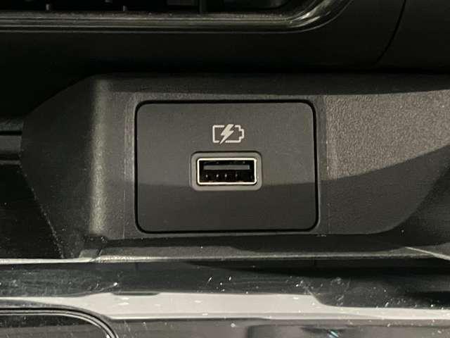 デイズ ６６０　Ｘ　アラウンドビューモニター　メモリーナビ　ＥＴ　アラウンドＭ　踏み間違え防止　スマートキー　バックカメラ　１オーナー　ＥＴＣ　アイドリングストップ　キーレス　フルオートエアコン　ナビＴＶ　ＷＡＢ　記録簿　運転席エアバック　メモリーナビゲーション（13枚目）