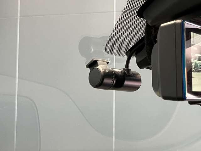 ��������S�^�]�����Ă��Ă��A���̂Ɋ������܂�邱�Ƃ�����܂��B������̎��ɏ؋��Ƃ��Ďg����h���C�u���R�[�_�[�t�B